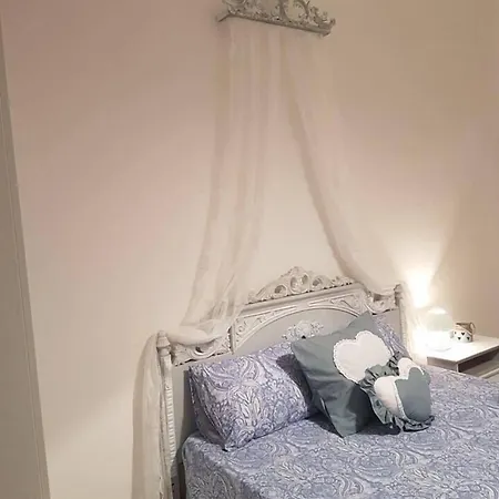Oda ve Kahvaltı Le Rose Salerno