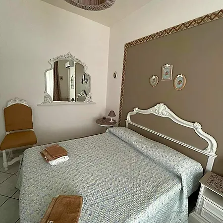 Le Rose Panzió 4*