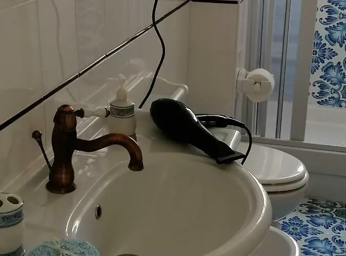 Le Rose Alojamento de Acomodação e Pequeno-almoço 3*